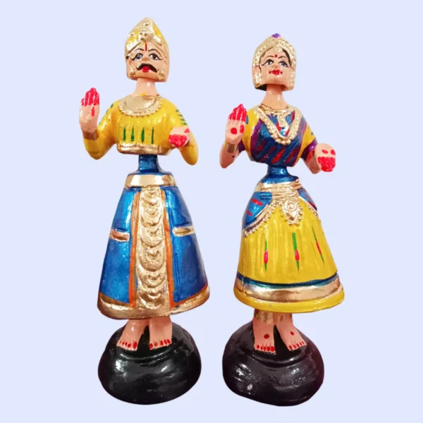 Thanjavur Dancing Doll Raja Rani Set (27 Inch ) - Image 2