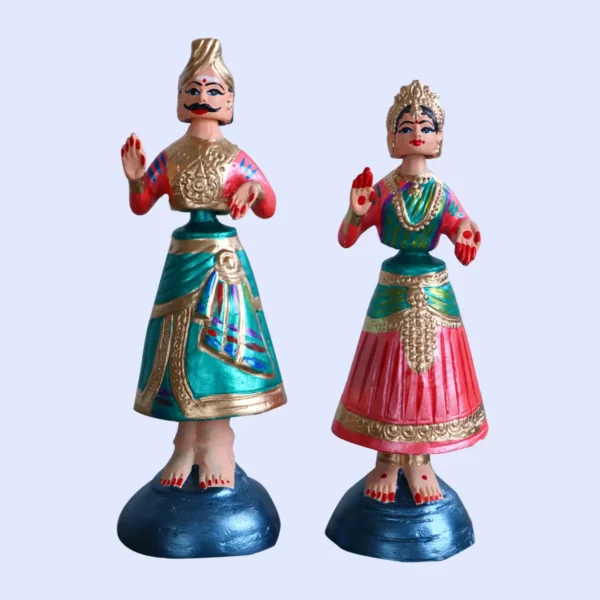 Thanjavur Dancing Doll Raja Rani Set (27 Inch )